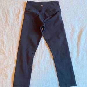 Lululemon women’s size 2 black leggings